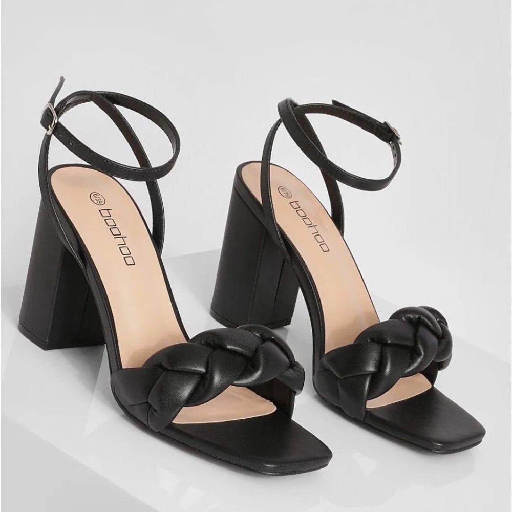 Boohoo Black Chunky Heel Sandals